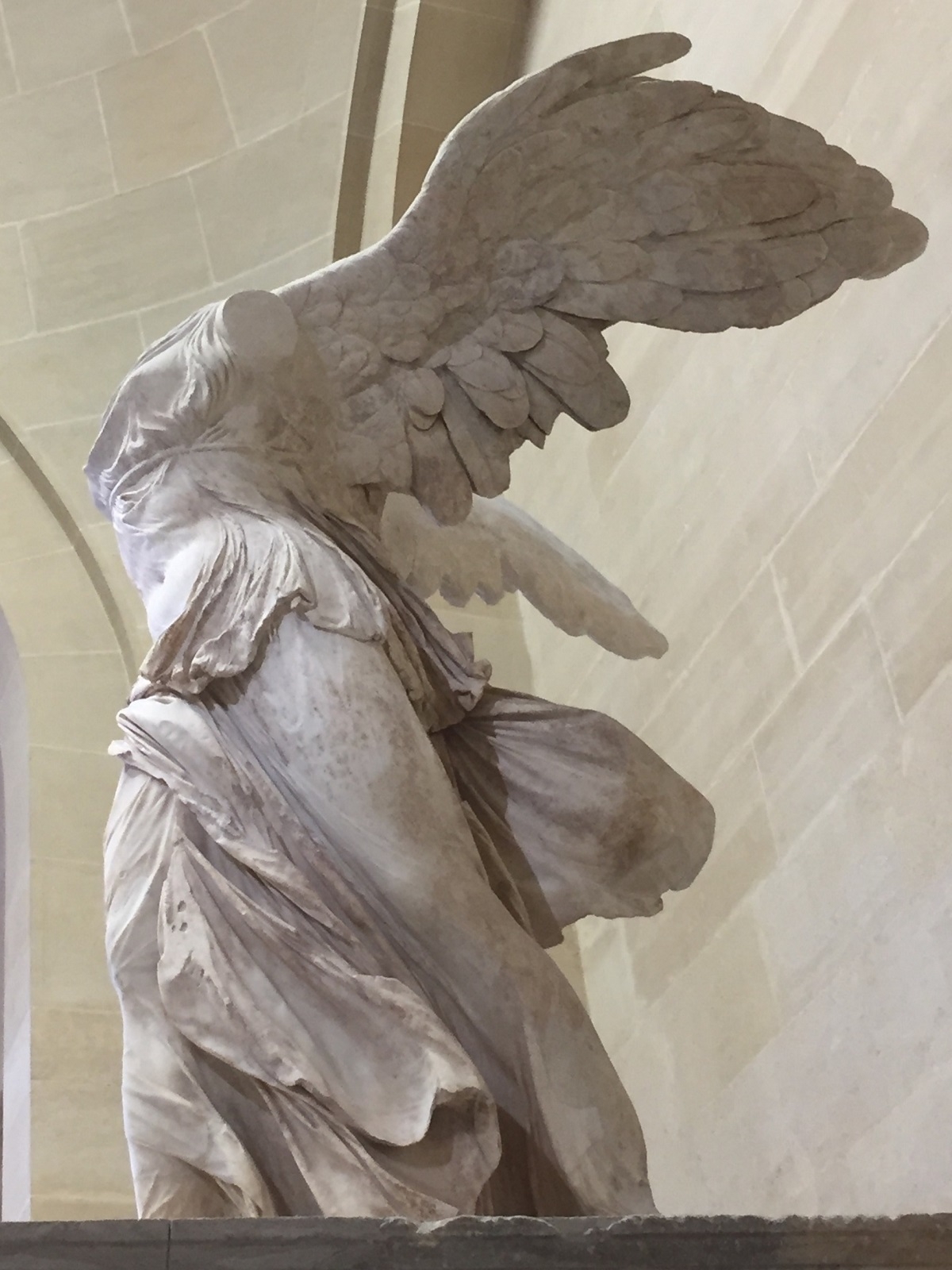 statue of winged Victory