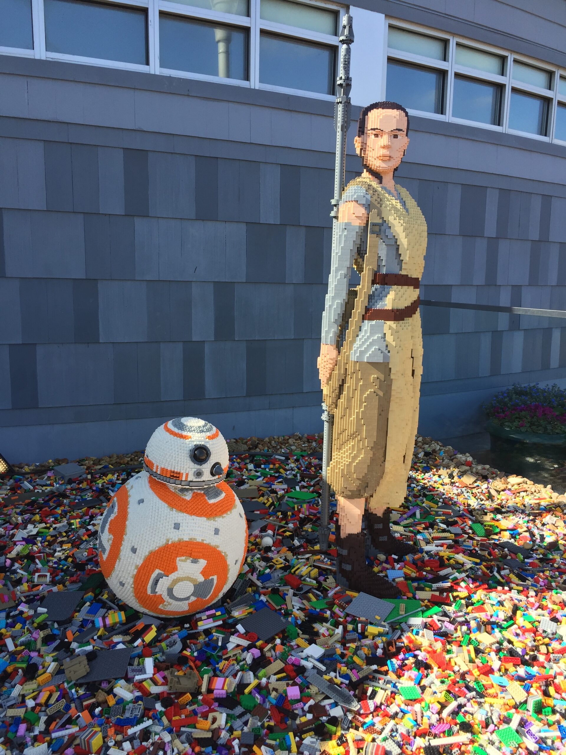 bb-8 and Rey made out of legos