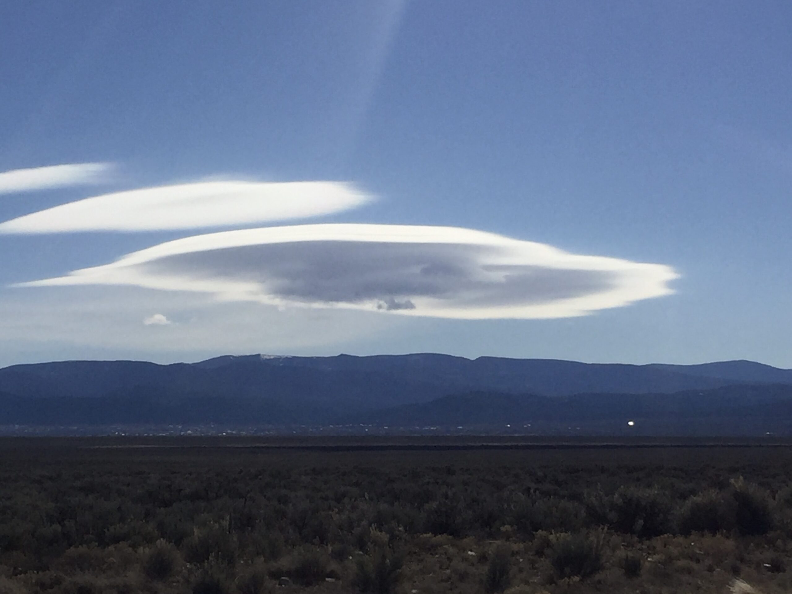 lenticular -- oval cloud in the blue sky